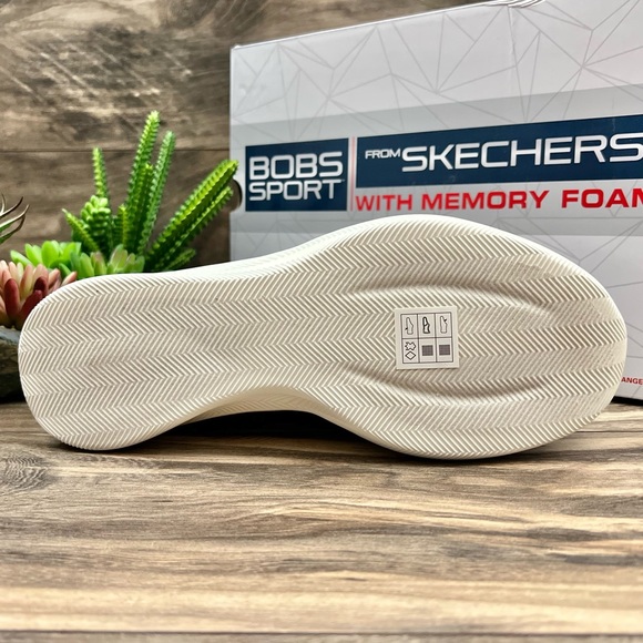 NIB Skechers 8W WIDE FIT Bobs Sport Bob Squad 2 Slip On Sneaker Black - Picture 9 of 12